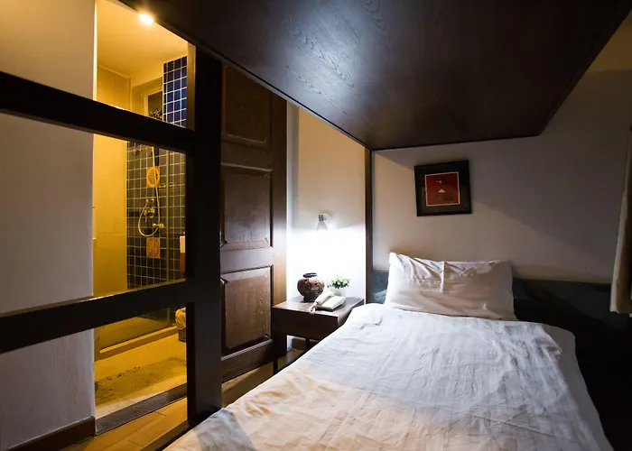 Hotel Chetuphon Gate 3*